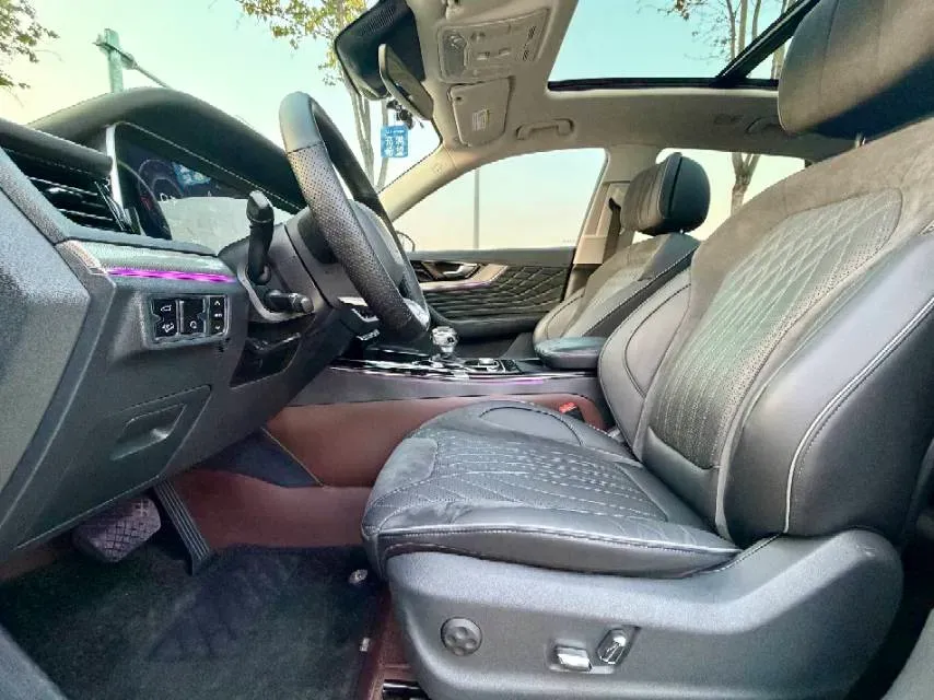 2022 HongQi HS5 2.0T 224HP L4 6AT,autocango,china used car exporter,china ev exporter,chinese used car exporter,chinese used ev exporter