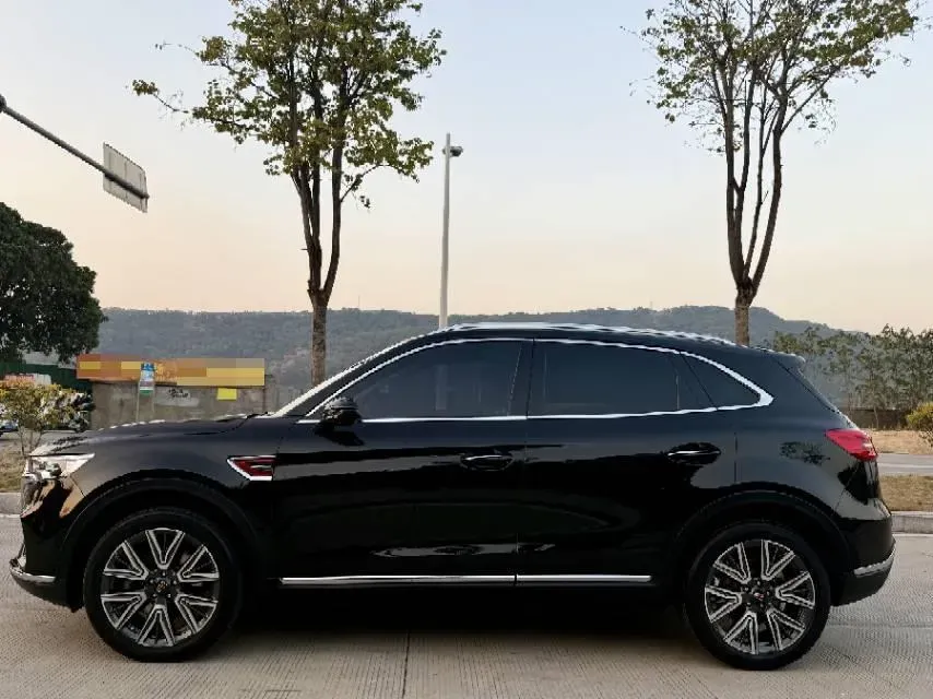 2022 HongQi HS5 2.0T 224HP L4 6AT,autocango,china used car exporter,china ev exporter,chinese used car exporter,chinese used ev exporter