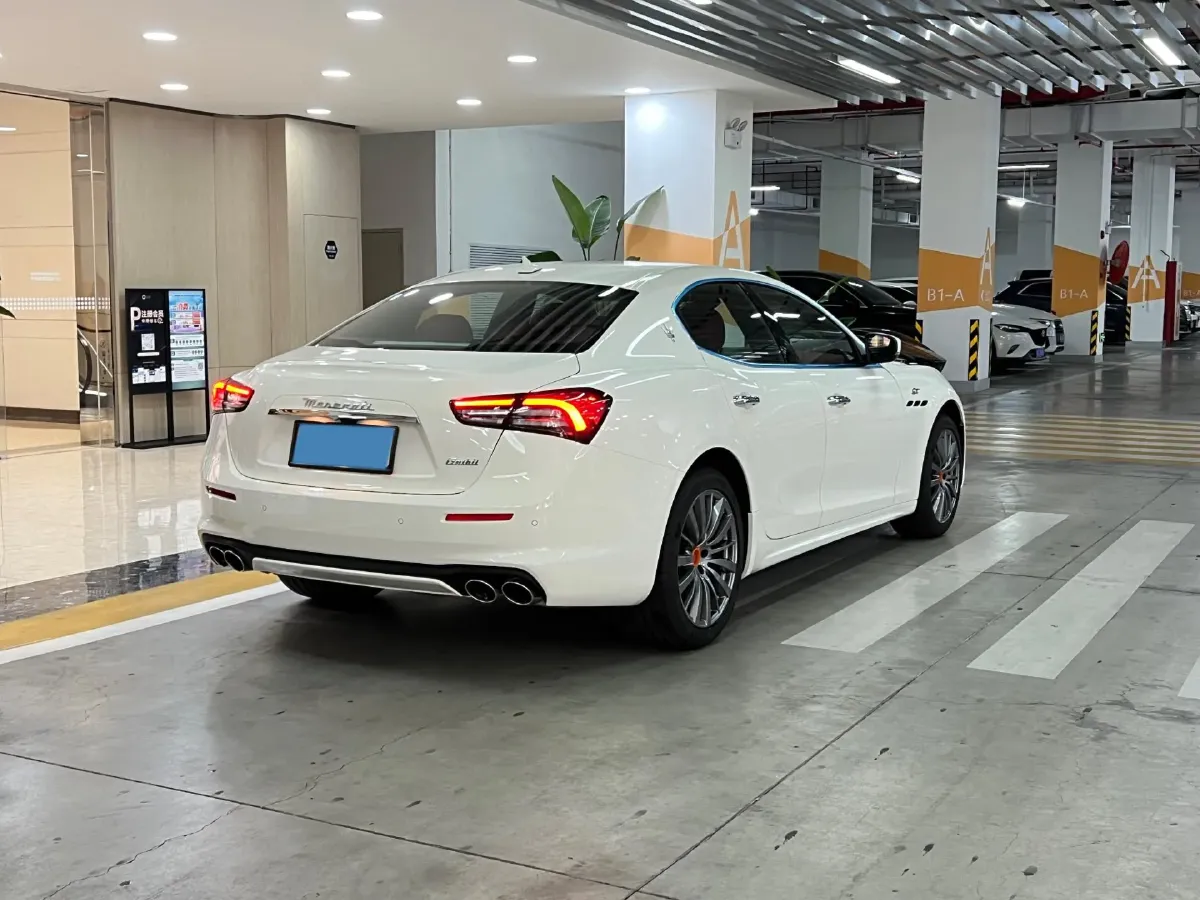 2023 Audi RS 5 2.9T 450HP V6 8AT,autocango,china used car exporter,china ev exporter,chinese used car exporter,chinese used ev exporter