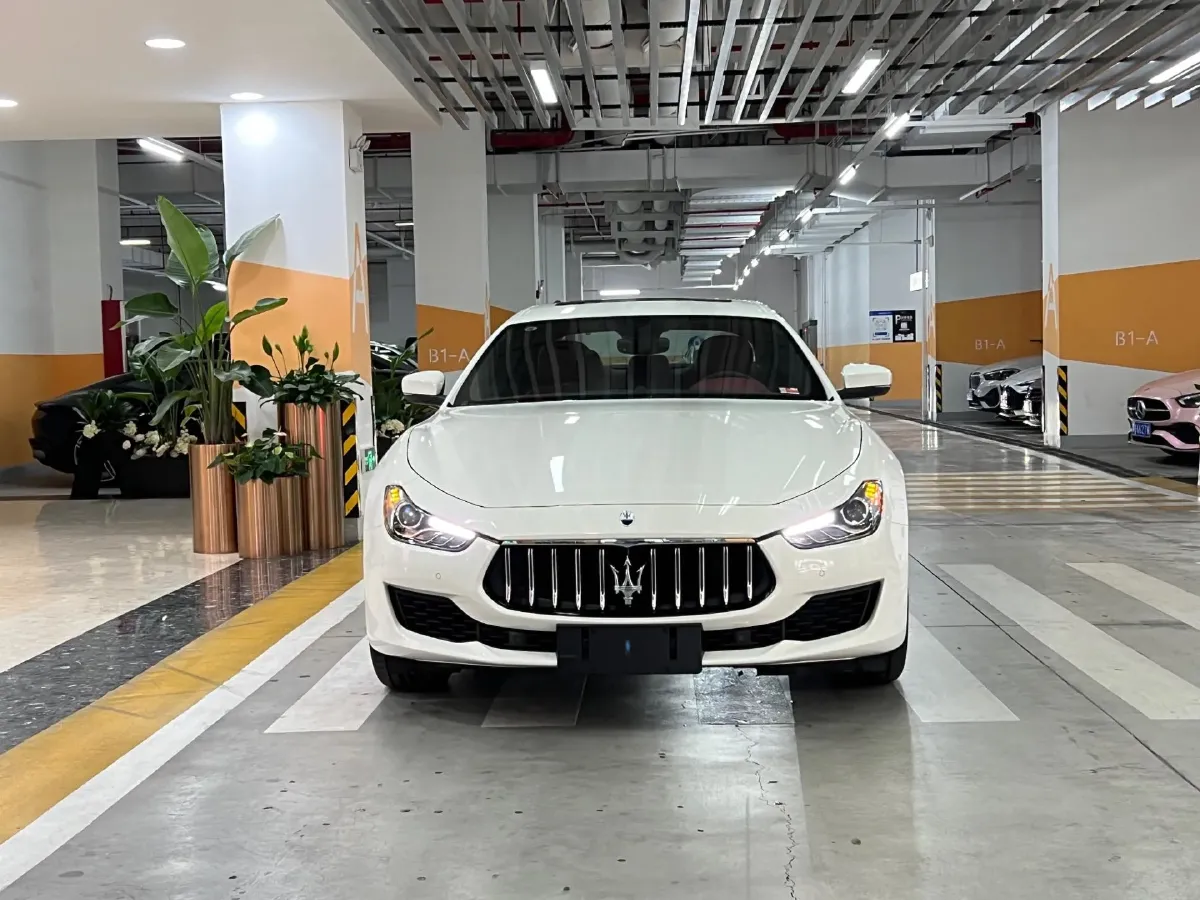 2023 Audi RS 5 2.9T 450HP V6 8AT,autocango,china used car exporter,china ev exporter,chinese used car exporter,chinese used ev exporter