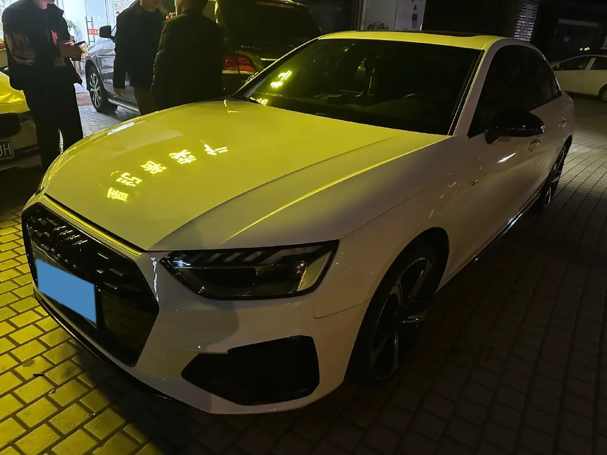 2024 Audi A4L 2.0T 190HP L4 7DCT