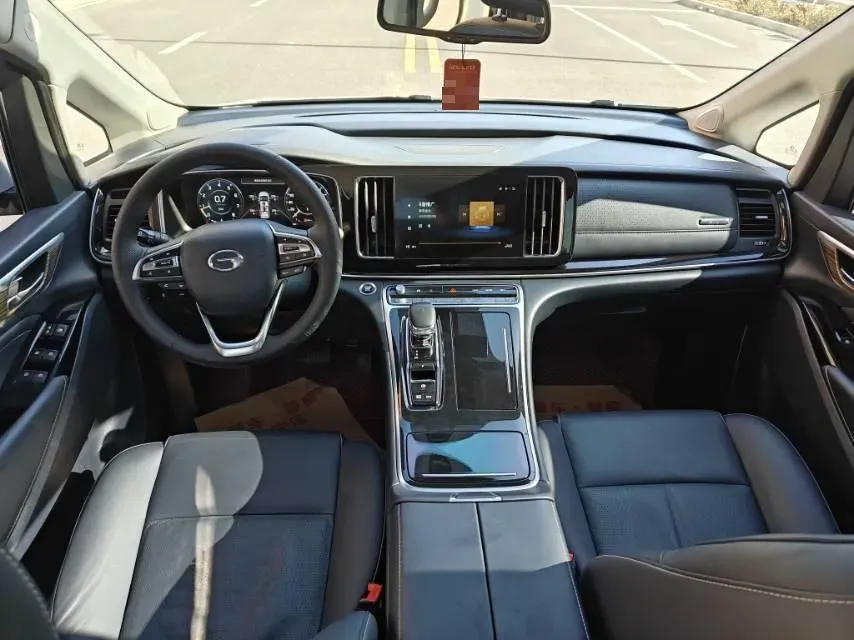 2021 GAC Trumpchi M8 2.0T 252HP L4 8AT,autocango,china used car exporter,china ev exporter,chinese used car exporter,chinese used ev exporter