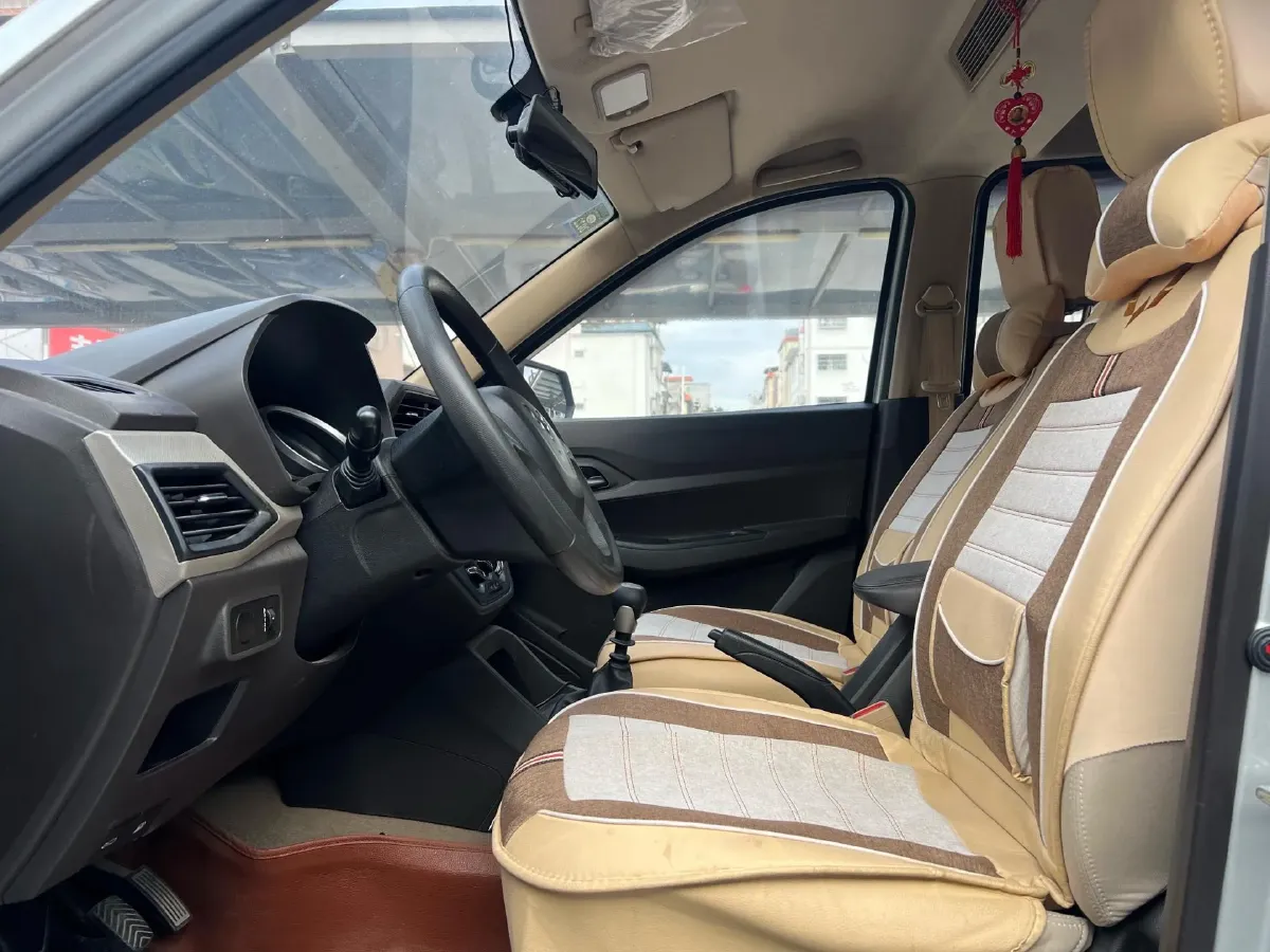 2019 WuLing HongGuang 1.5L 99HP L4 6MT,autocango,china used car exporter,china ev exporter,chinese used car exporter,chinese used ev exporter
