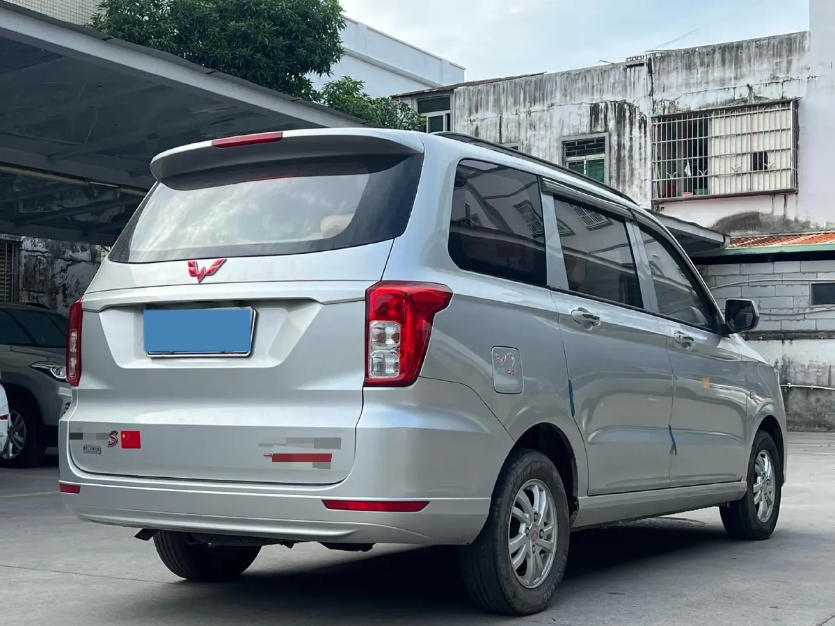 2019 WuLing HongGuang 1.5L 99HP L4 6MT,autocango,china used car exporter,china ev exporter,chinese used car exporter,chinese used ev exporter