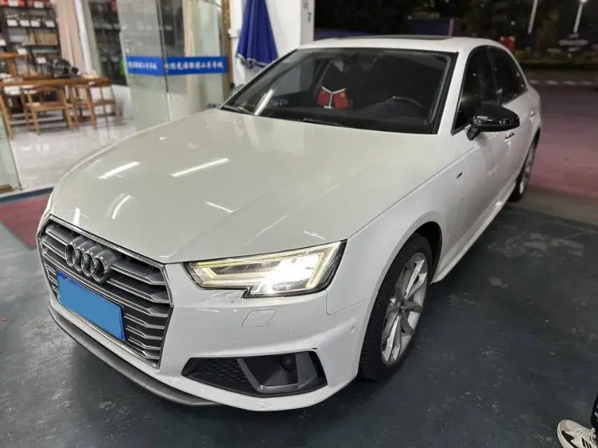 2019 Audi A4L 2.0T 190HP L4 7DCT