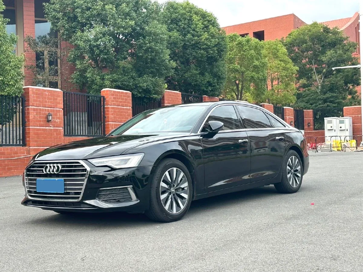 2020 Audi A6L 2.0T 224HP L4 7DCT,autocango,china used car exporter,china ev exporter,chinese used car exporter,chinese used ev exporter