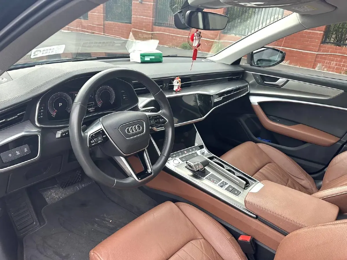 2020 Audi A6L 2.0T 224HP L4 7DCT,autocango,china used car exporter,china ev exporter,chinese used car exporter,chinese used ev exporter