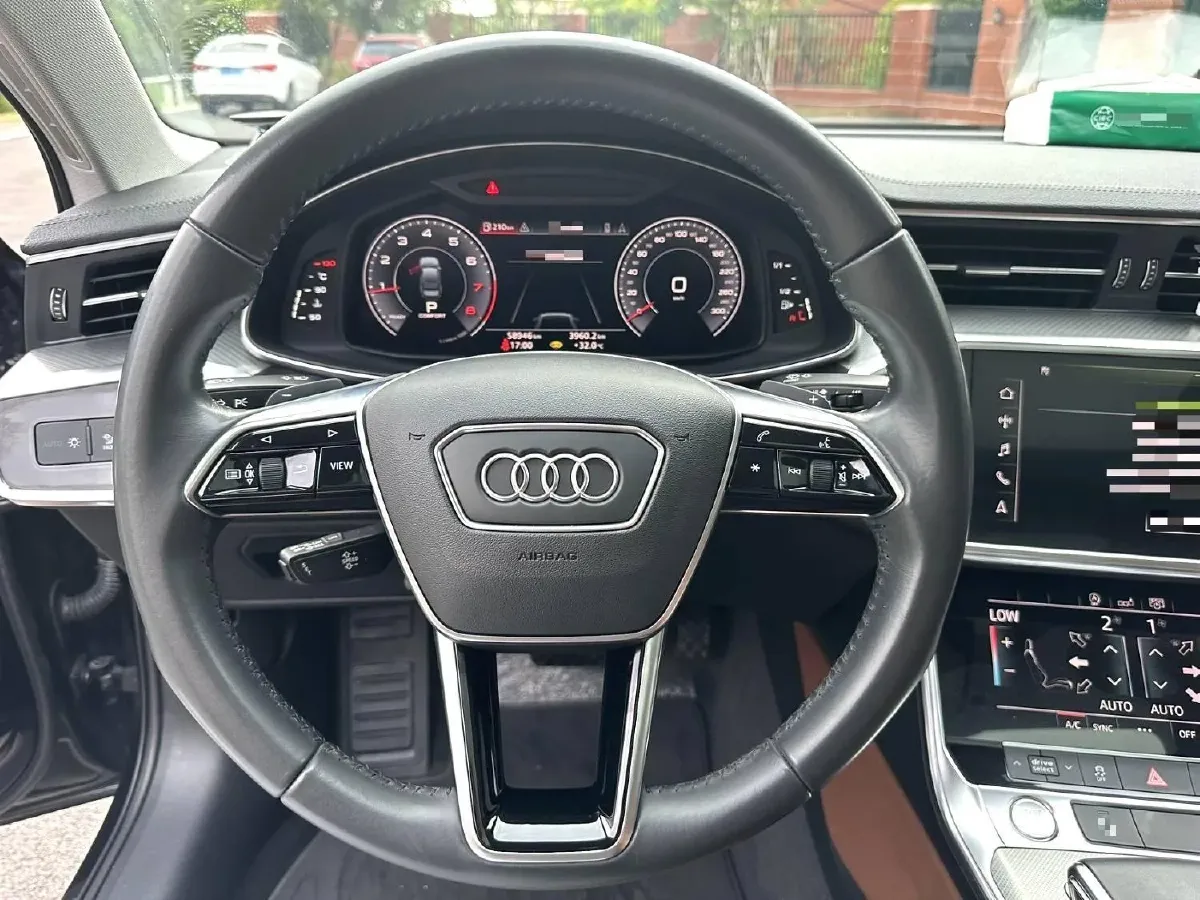 2020 Audi A6L 2.0T 224HP L4 7DCT,autocango,china used car exporter,china ev exporter,chinese used car exporter,chinese used ev exporter