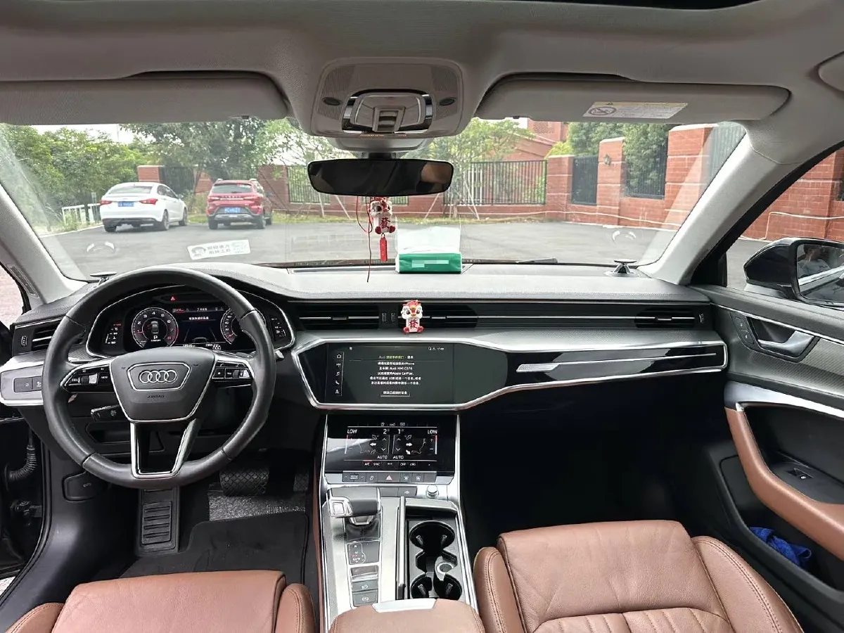 2020 Audi A6L 2.0T 224HP L4 7DCT,autocango,china used car exporter,china ev exporter,chinese used car exporter,chinese used ev exporter