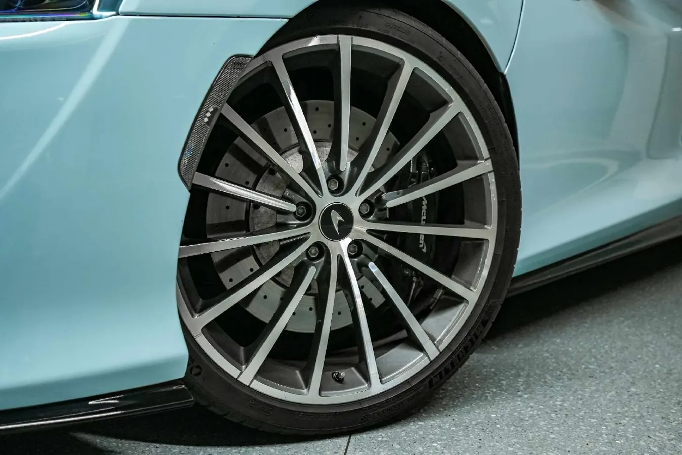 2019 Lorinser MAYBACH S Class 3.0T 367HP V6 9AT,autocango,china used car exporter,china ev exporter,chinese used car exporter,chinese used ev exporter