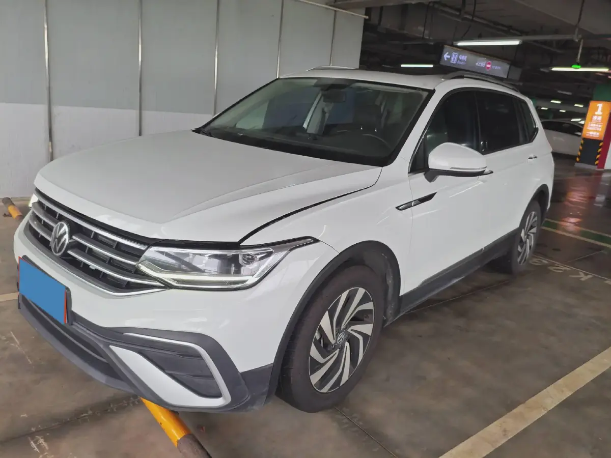 2023 Volkswagen Tiguan L 1.5T 160HP L4 7DCT