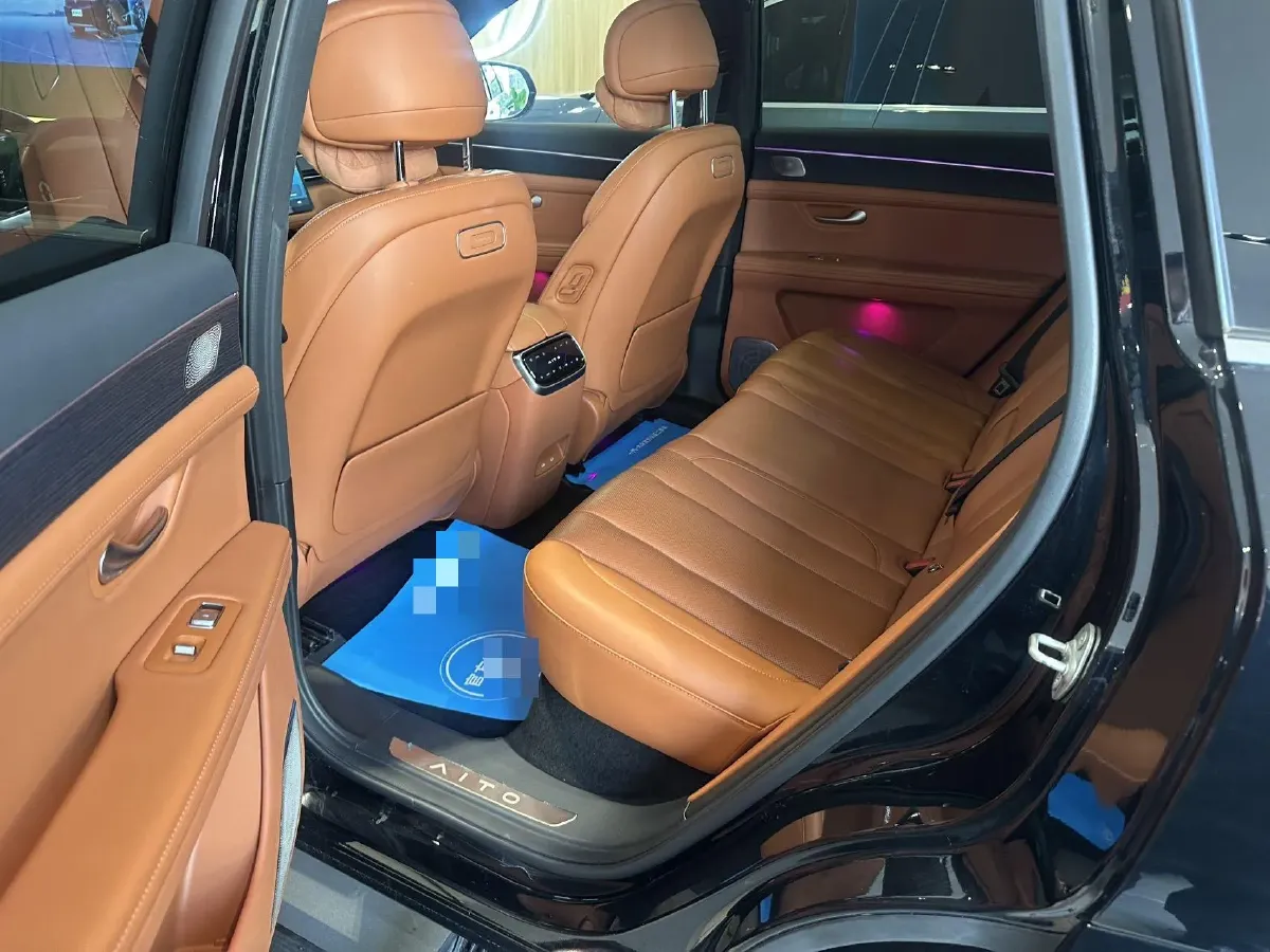 2024 AITO AITO M7 1.5T 152HP L4 REEV 42KWH,autocango,china used car exporter,china ev exporter,chinese used car exporter,chinese used ev exporter