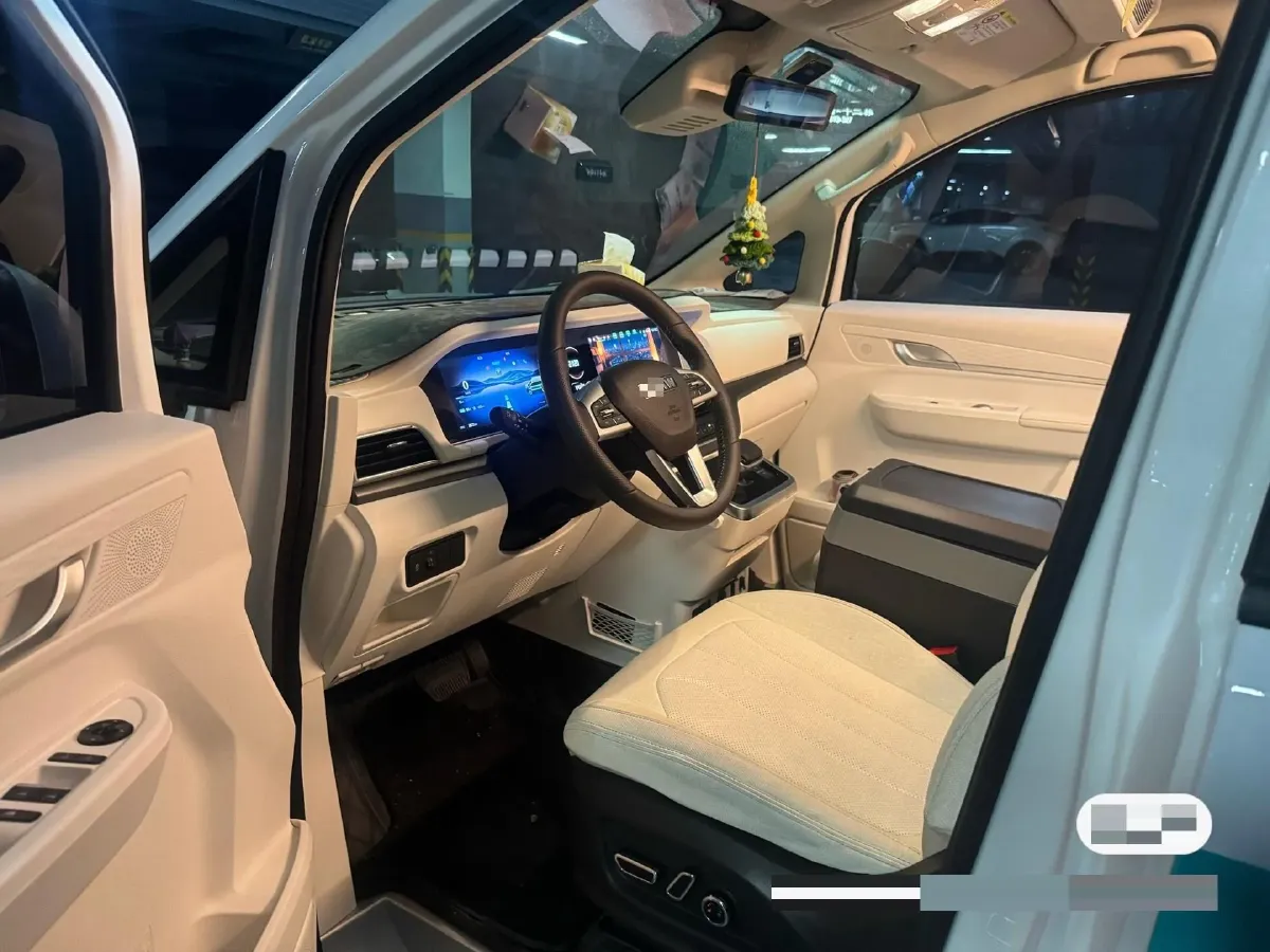 2025 BAW Vala BEV 81KWH,autocango,china used car exporter,china ev exporter,chinese used car exporter,chinese used ev exporter