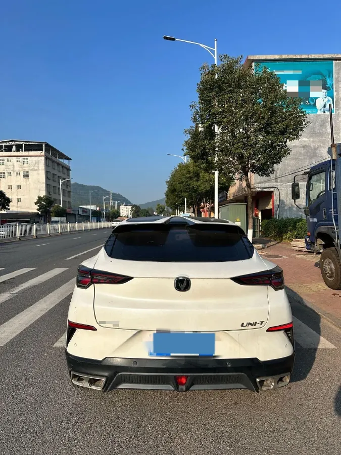 2023 ChangAn UNI-T 1.5T 188HP L4 7DCT,autocango,china used car exporter,china ev exporter,chinese used car exporter,chinese used ev exporter