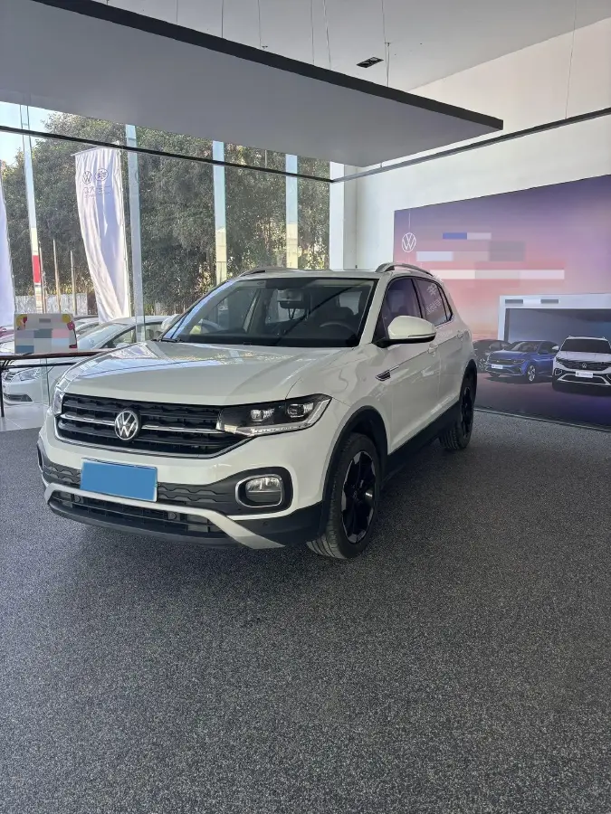 2021 Volkswagen Tacqua 1.2T 116HP L4 7DCT