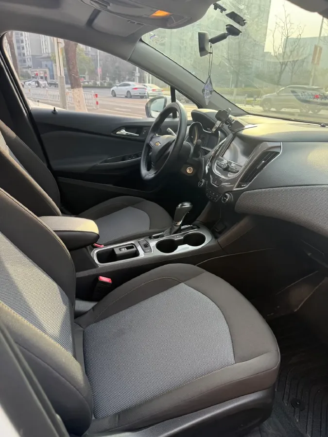 2018 Chevrolet Cruze 1.5L 114HP L4 6AT,autocango,china used car exporter,china ev exporter,chinese used car exporter,chinese used ev exporter