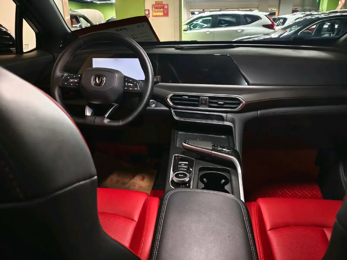 2021 ChangAn UNI-T 1.5T 180HP L4 7DCT,autocango,china used car exporter,china ev exporter,chinese used car exporter,chinese used ev exporter