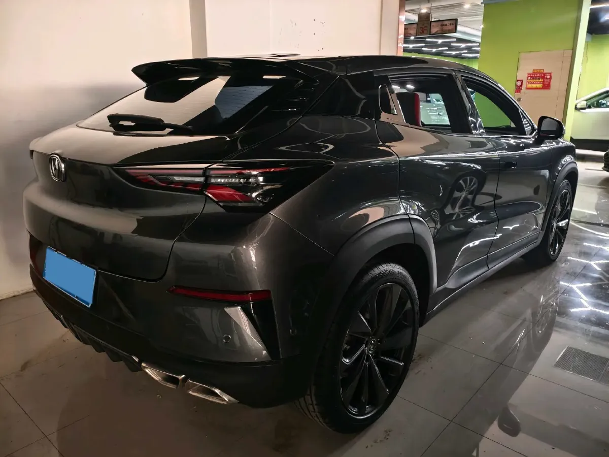 2021 ChangAn UNI-T 1.5T 180HP L4 7DCT,autocango,china used car exporter,china ev exporter,chinese used car exporter,chinese used ev exporter