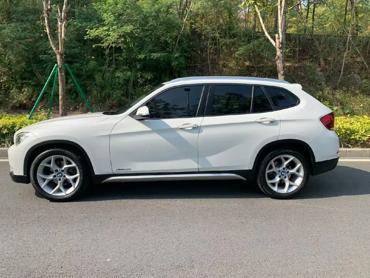 2012 BMW X1 2.0T 184HP L4 8AT,autocango,china used car exporter,china ev exporter,chinese used car exporter,chinese used ev exporter