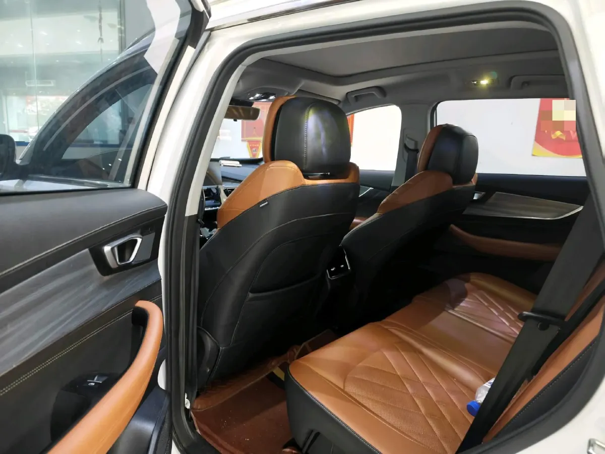 2021 Chery Tiggo 8 Plus 1.6T 197HP L4 7DCT,autocango,china used car exporter,china ev exporter,chinese used car exporter,chinese used ev exporter