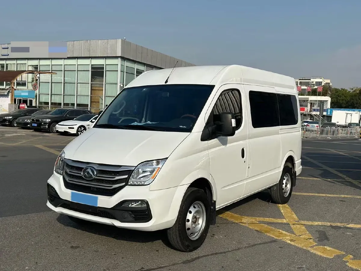 2024 SinoTruck VGV PioneerV 2.0T 140HP L4 6MT,autocango,china used car exporter,china ev exporter,chinese used car exporter,chinese used ev exporter