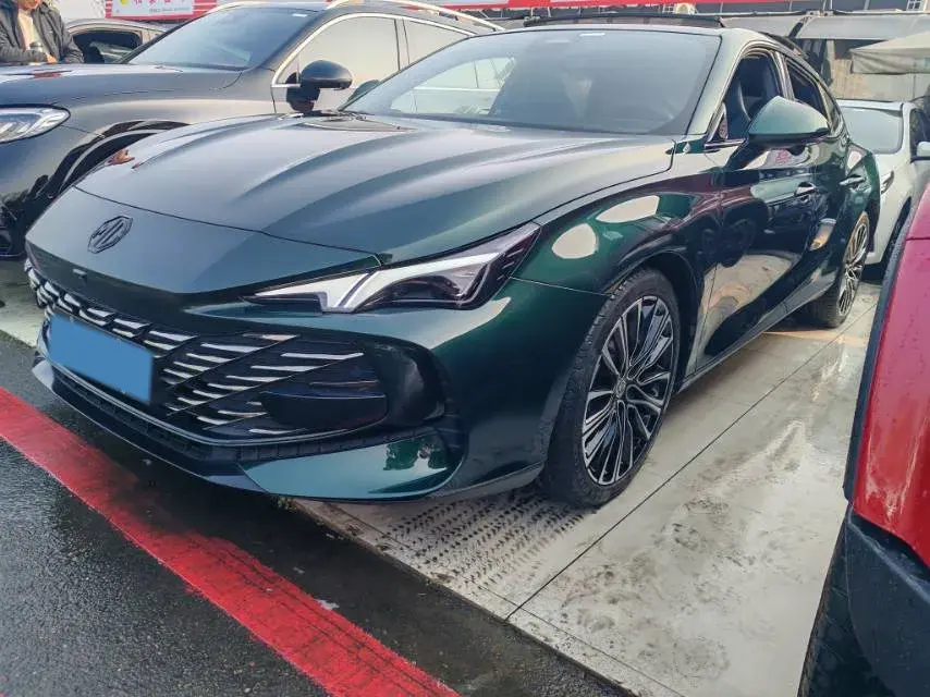 2023 MG 7 2.0T 261HP L4 9AT