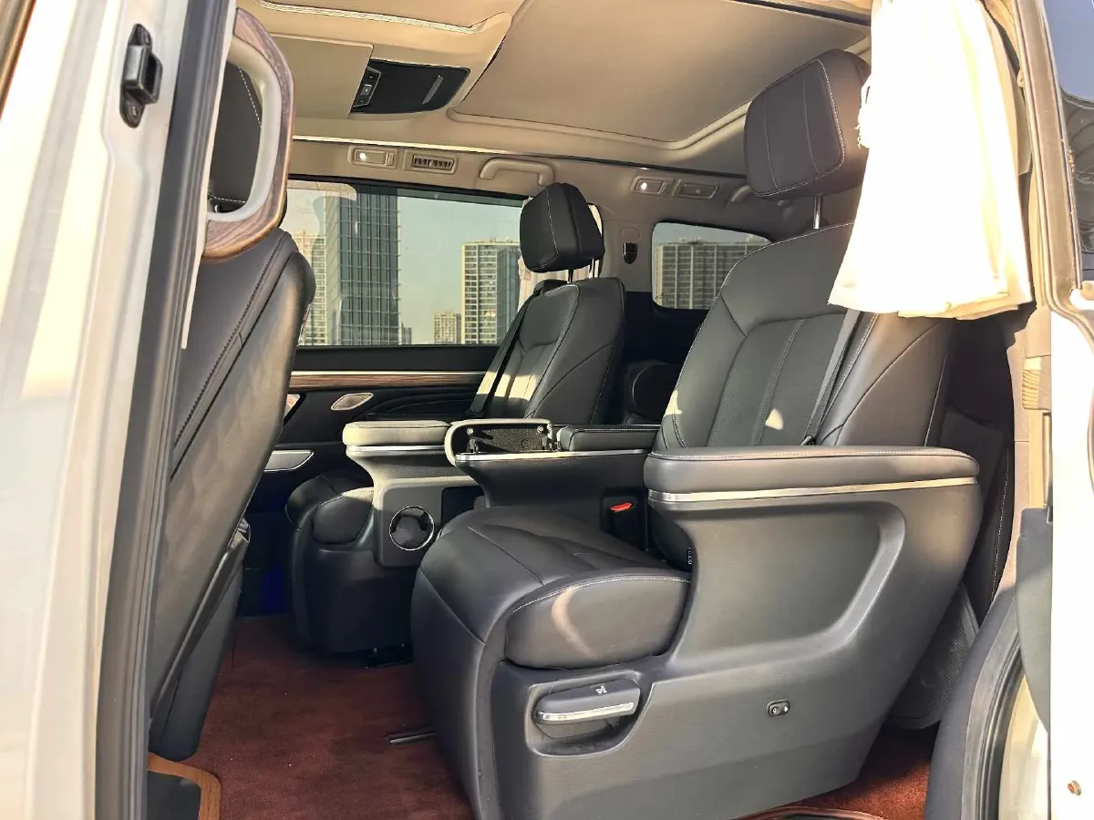 2021 GAC Trumpchi M8 2.0T 252HP L4 8AT,autocango,china used car exporter,china ev exporter,chinese used car exporter,chinese used ev exporter