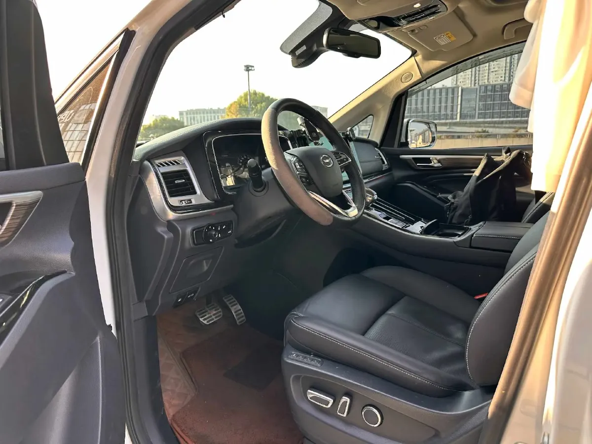 2021 GAC Trumpchi M8 2.0T 252HP L4 8AT,autocango,china used car exporter,china ev exporter,chinese used car exporter,chinese used ev exporter