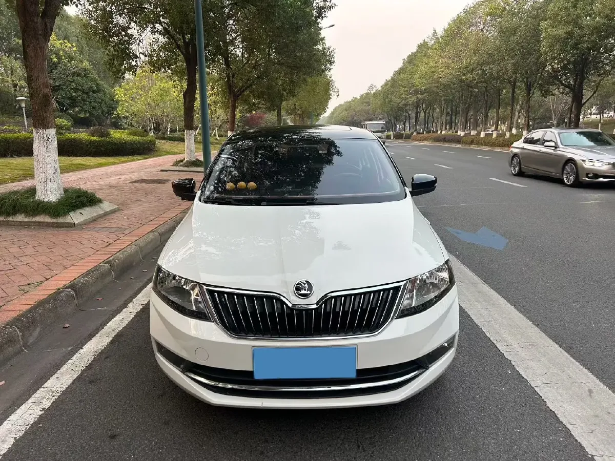 2018 Skoda Rapid 1.6L 110HP L4 5MT,autocango,china used car exporter,china ev exporter,chinese used car exporter,chinese used ev exporter
