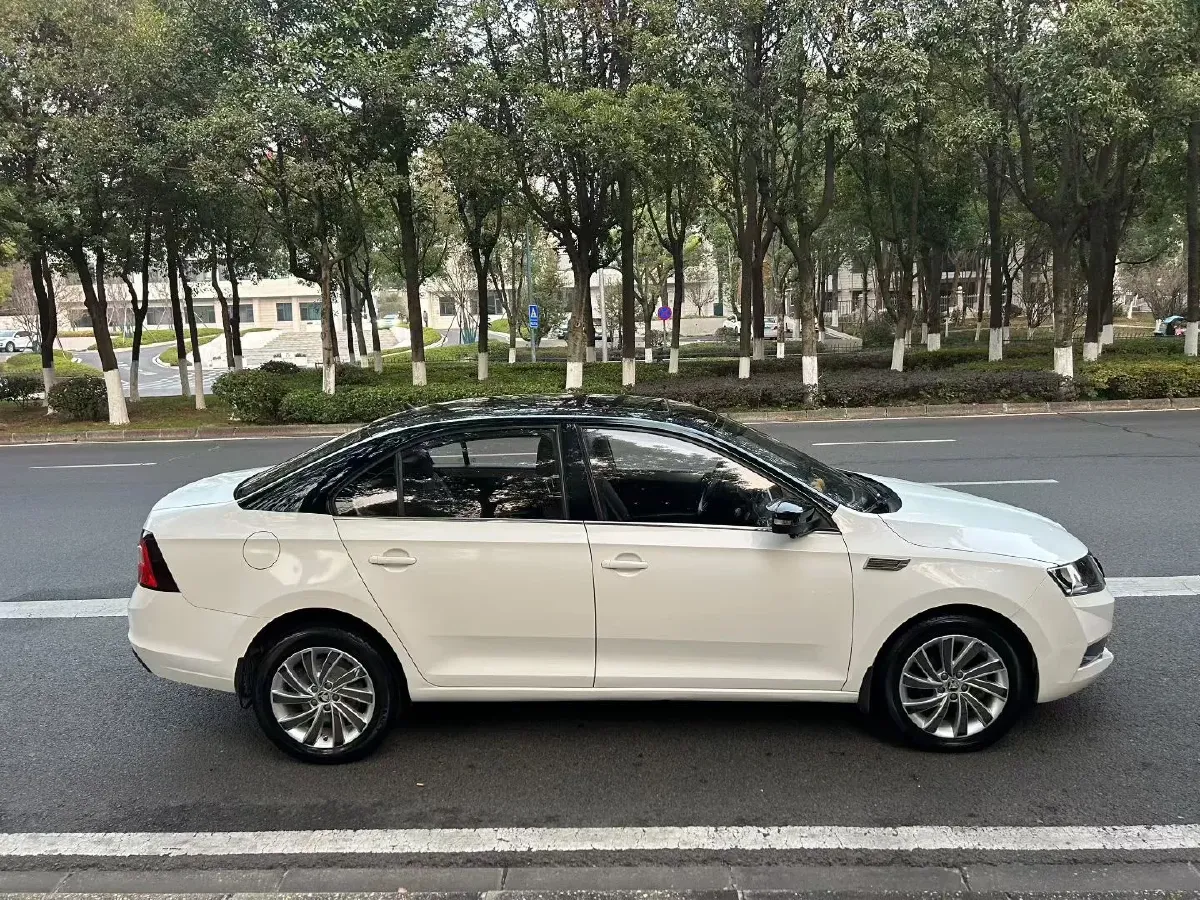 2018 Skoda Rapid 1.6L 110HP L4 5MT,autocango,china used car exporter,china ev exporter,chinese used car exporter,chinese used ev exporter