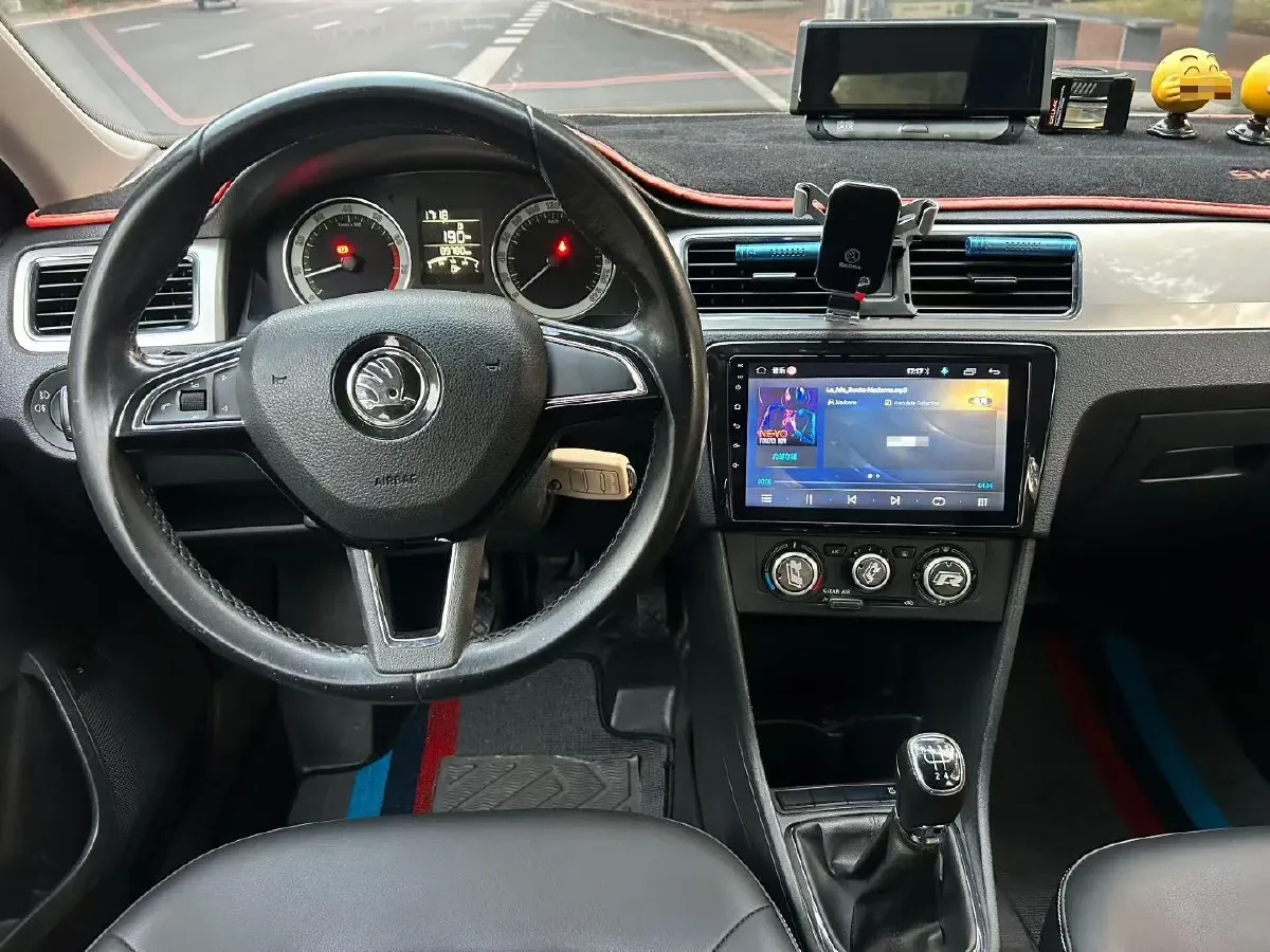 2018 Skoda Rapid 1.6L 110HP L4 5MT,autocango,china used car exporter,china ev exporter,chinese used car exporter,chinese used ev exporter