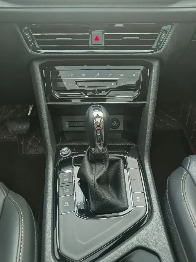 2021 Volkswagen Tharu 1.4T 150HP L4 7DCT,autocango,china used car exporter,china ev exporter,chinese used car exporter,chinese used ev exporter