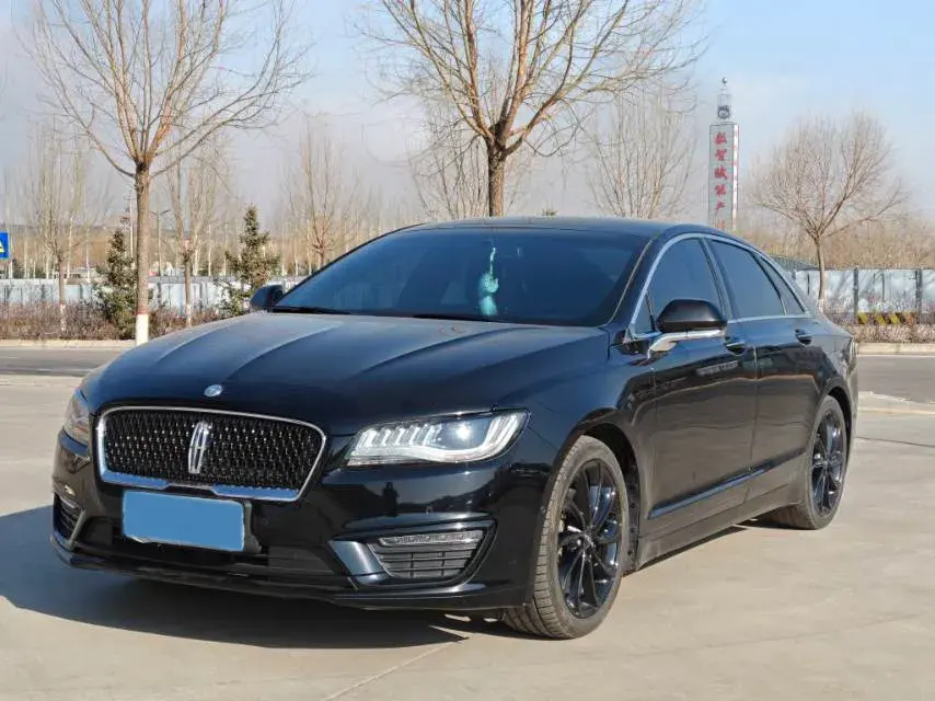 2019 Lincoln MKZ 2.0T 196HP L4 6AT