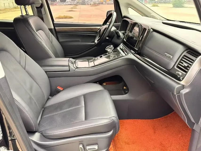 2021 GAC Trumpchi M8 2.0T 252HP L4 8AT,autocango,china used car exporter,china ev exporter,chinese used car exporter,chinese used ev exporter