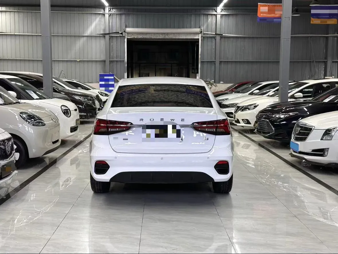 2021 Roewe i5 1.5L 120HP L4 CVT,autocango,china used car exporter,china ev exporter,chinese used car exporter,chinese used ev exporter