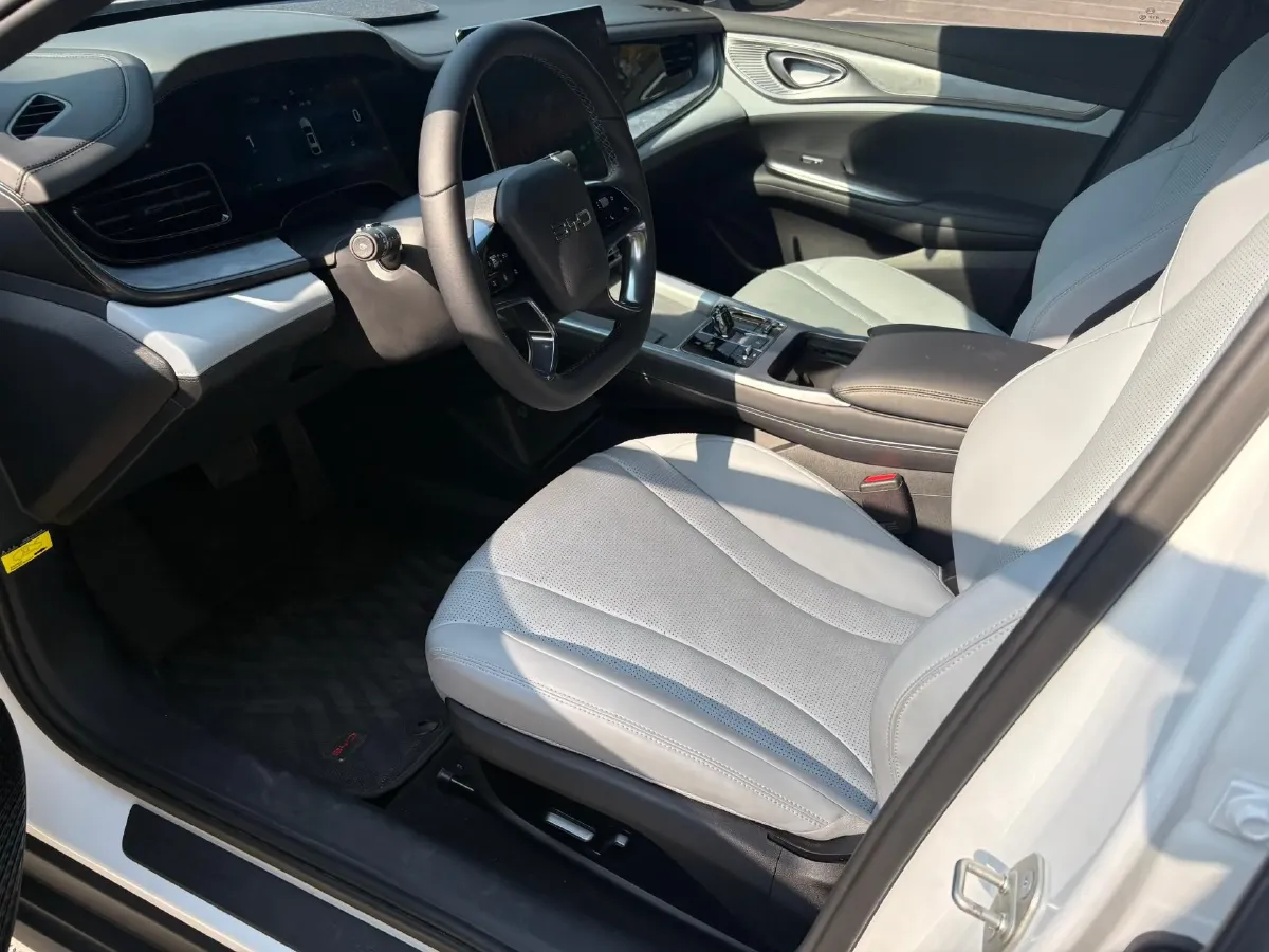 2024 BYD Seal 1.5L 110HP L4 E-CVT PHEV 17.6KWH,autocango,china used car exporter,china ev exporter,chinese used car exporter,chinese used ev exporter