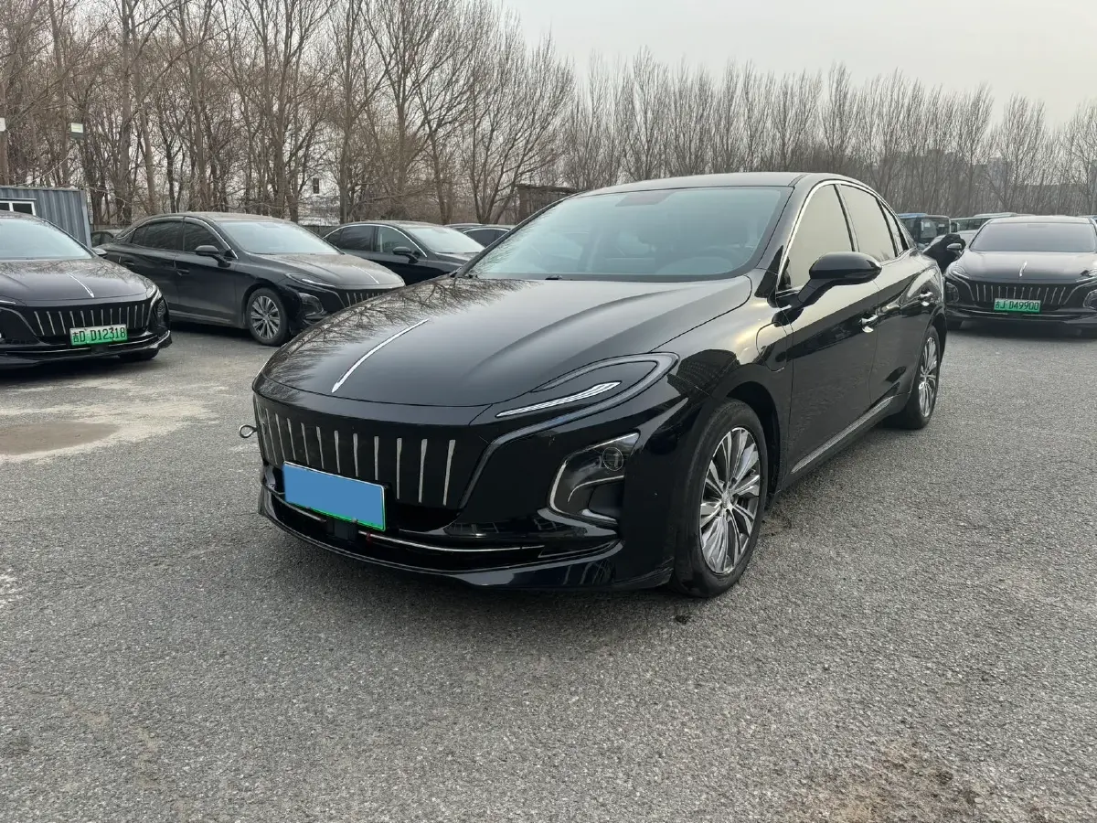 2023 HongQi E-QM5 BEV 82KWH