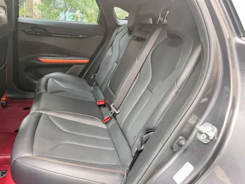 2023 ChangAn UNI-V 1.5T 188HP L4 7DCT,autocango,china used car exporter,china ev exporter,chinese used car exporter,chinese used ev exporter