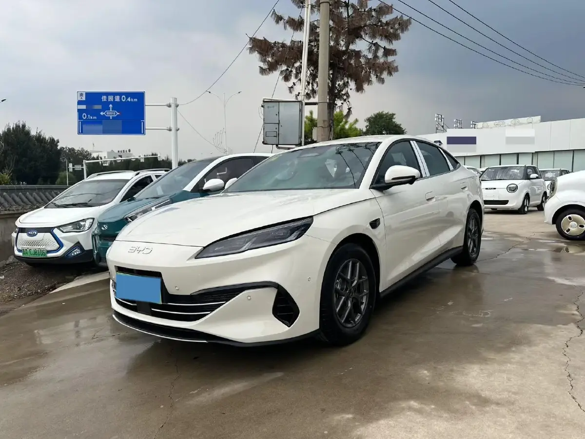 2025 BYD QinL 1.5L 101HP L4 E-CVT PHEV 10.08KWH