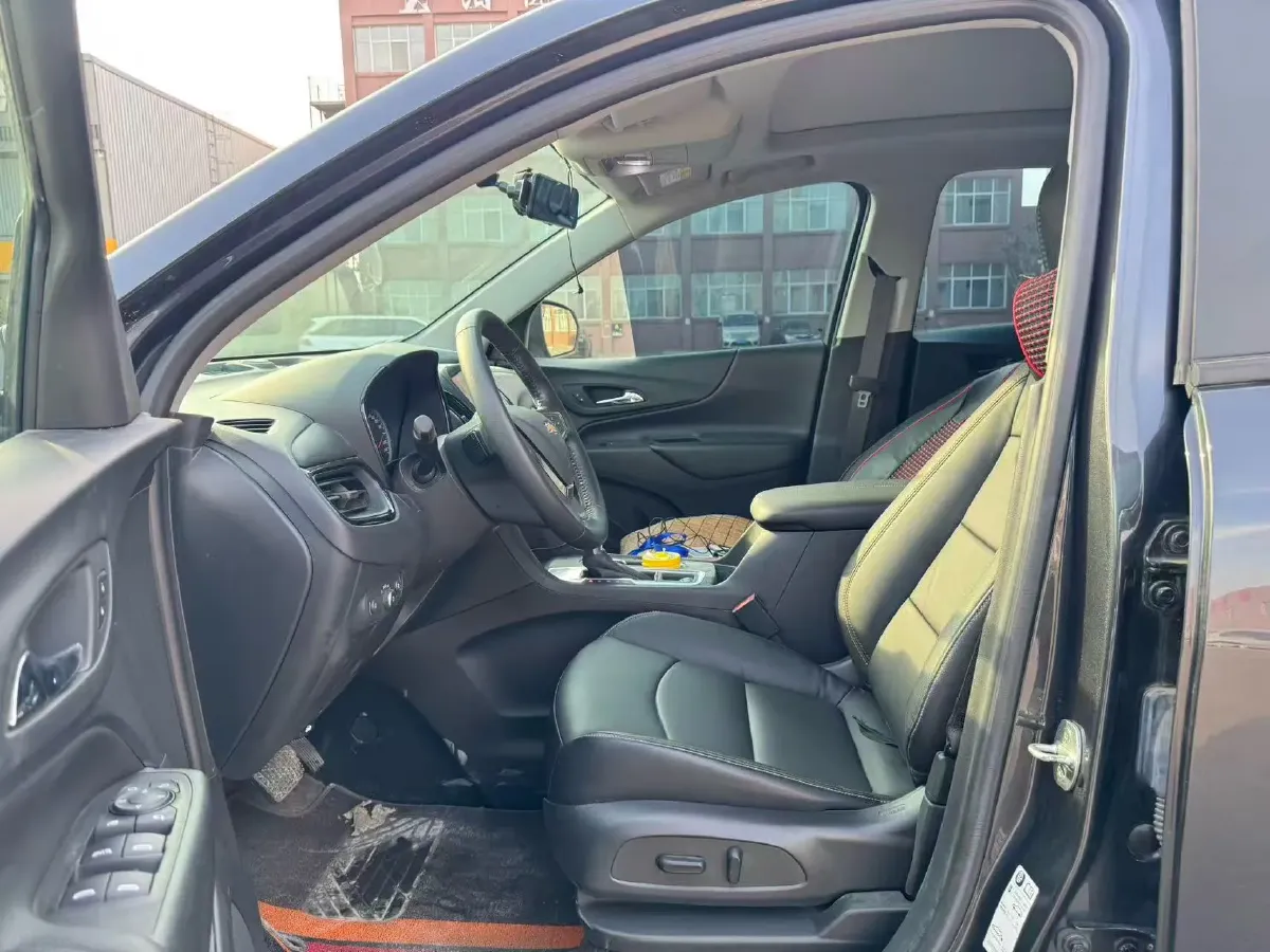 2021 Chevrolet Equinox 1.5T 169HP L4 6AT,autocango,china used car exporter,china ev exporter,chinese used car exporter,chinese used ev exporter