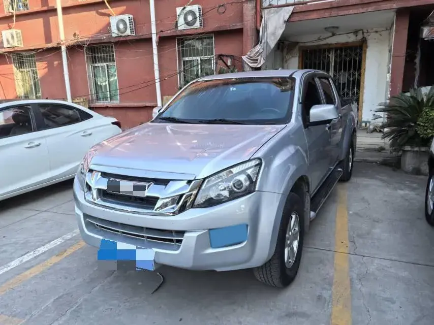 2020 Isuzu LingTuo 2.5T 150HP L4 6AT