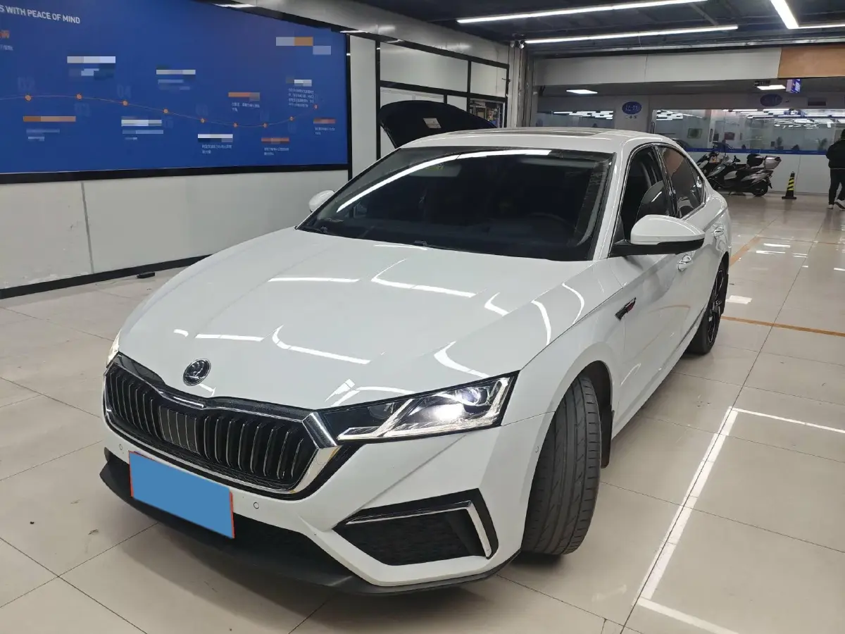 2023 Skoda Octavia 1.4T 150HP L4 7DCT