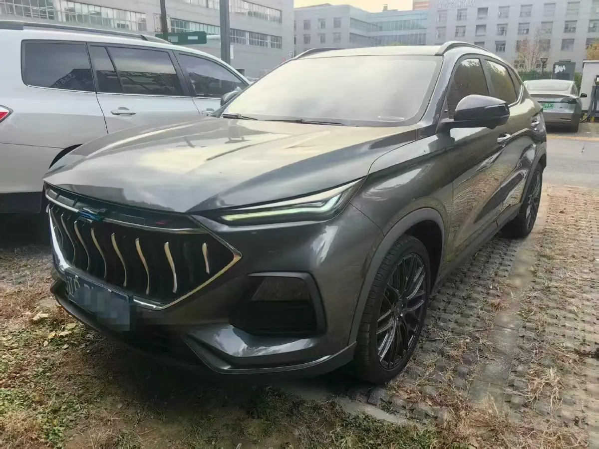 2021 ChangAn UNI-T 1.5T 180HP L4 7DCT