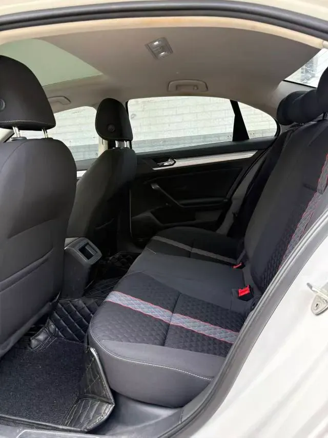 2019 Volkswagen T-Cross 1.4T 150HP L4 7DCT,autocango,china used car exporter,china ev exporter,chinese used car exporter,chinese used ev exporter