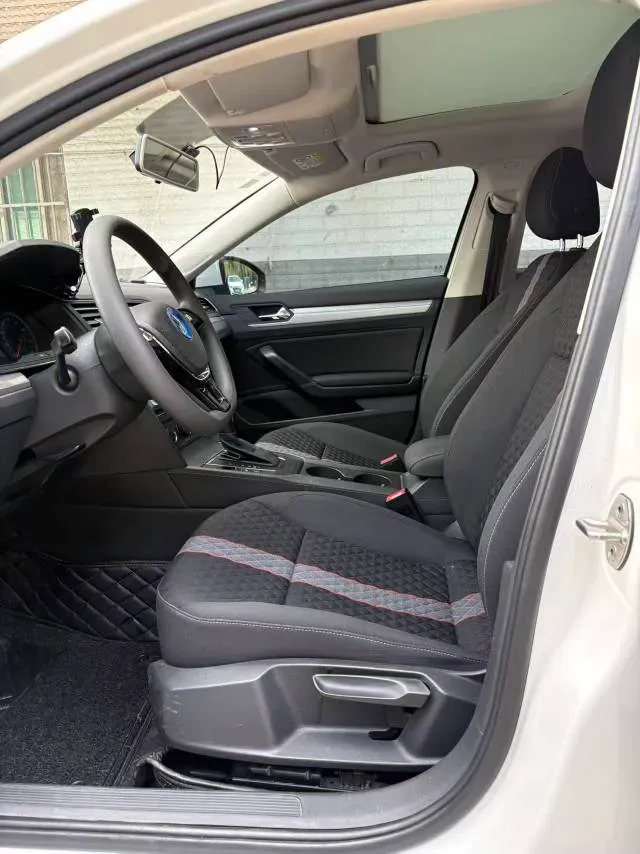 2019 Volkswagen T-Cross 1.4T 150HP L4 7DCT,autocango,china used car exporter,china ev exporter,chinese used car exporter,chinese used ev exporter