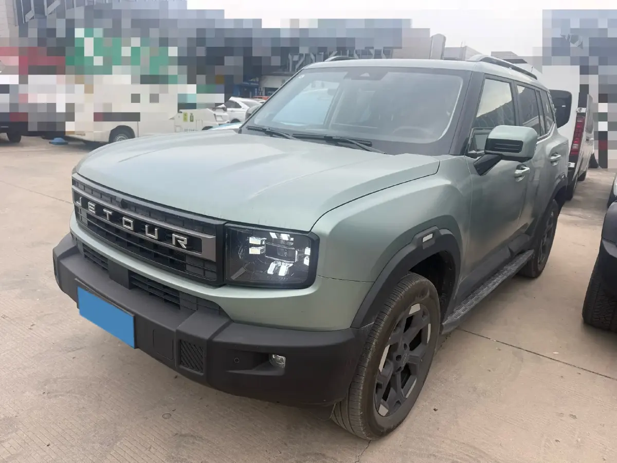 2025 Jetour Traveller 2.0T 254HP L4 7DCT