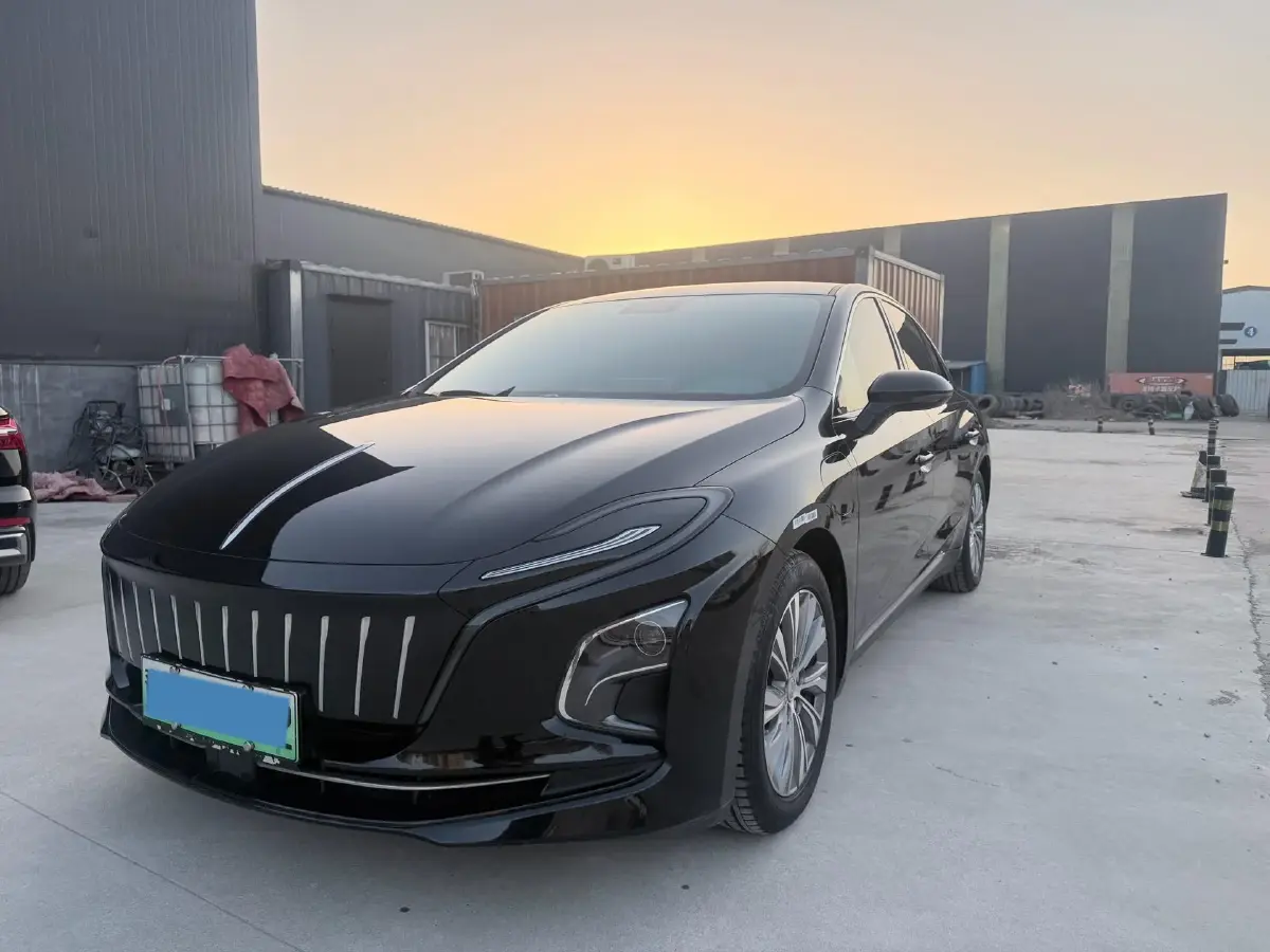 2023 HongQi E-QM5 BEV 74.9KWH
