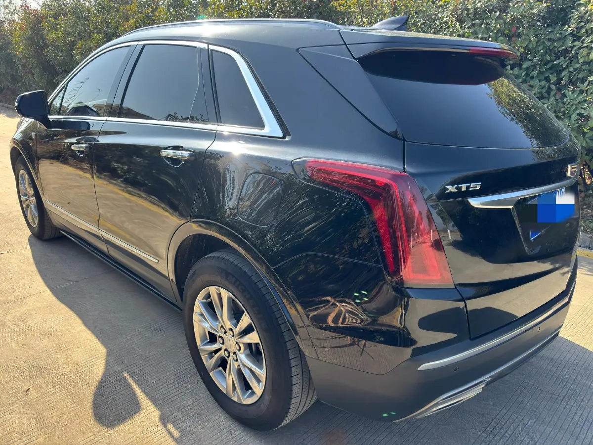 2021 Cadillac XT5 2.0T 237HP L4 9AT,autocango,china used car exporter,china ev exporter,chinese used car exporter,chinese used ev exporter