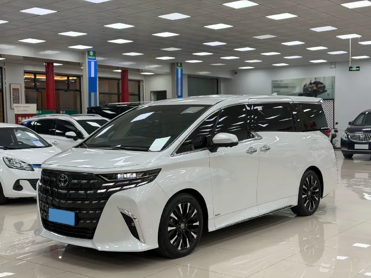 2024 Toyota Alphard 2.5L 190HP L4 E-CVT Hybrid