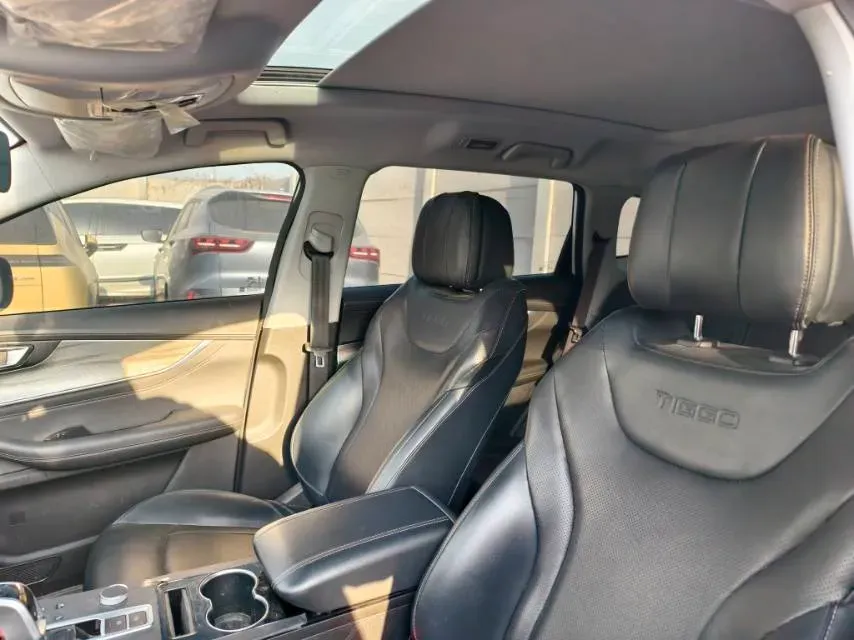 2023 Chery Tiggo 8 Plus 1.6T 197HP L4 7DCT,autocango,china used car exporter,china ev exporter,chinese used car exporter,chinese used ev exporter